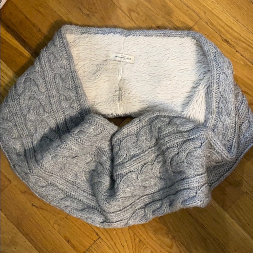 Abercrombie & Fitch Scarf
